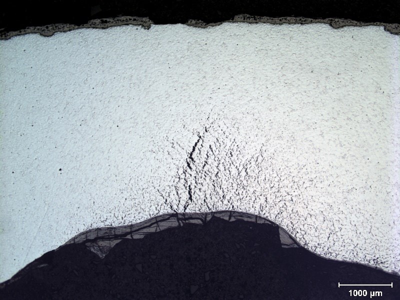 Discontinuous Cracking at Inner Surface